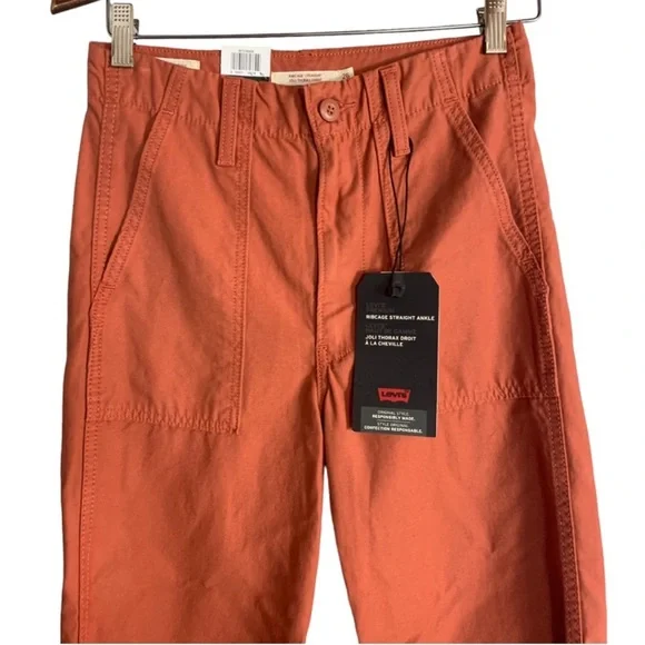 Levi’s Women’s Ribcage Straight Ankle Jean Burnt Orange Size W26 L27 Casual - Picture 3 of 6